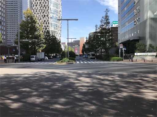 交通の流れ 路駐 自転車